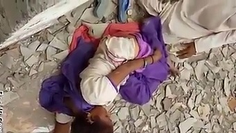 Kissing And Cuddling In Indian Porn