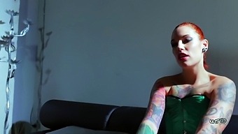 Silvia Rubi Teaches Melissa The Art Of Foot Worship And Bdsm
