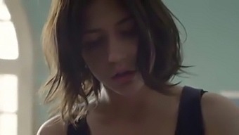 Jonge Adele Exarchopoulos In Een Hete Scène (2016)