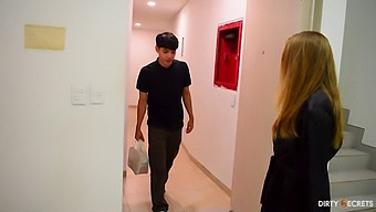 Sau Một Buổi Xoa Bóp Thư Giãn, Một Sinh Viên Nam Xâm Nhập Vào Hậu Môn Của Một Sinh Viên Latina.