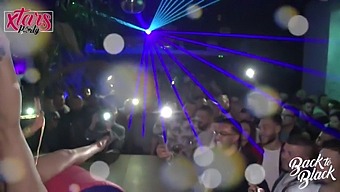 Daisy'S Happy Performance At Xtarsparty