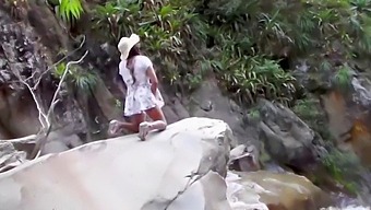 Mong Muốn Được Một Người Đàn Ông Phát Hiện